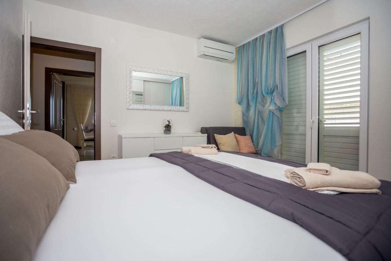Apartments Iva Brstilo Omis Exterior photo